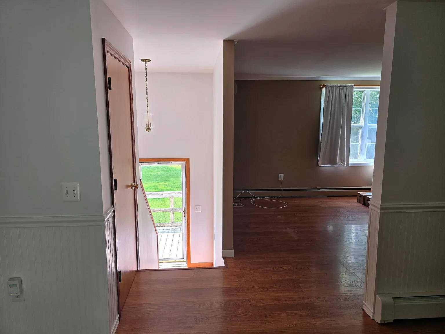 107 Lakeside Dr — Photo 3