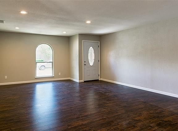 5th image of 3539 Whitney Dr