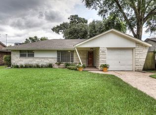 1111 Stonecrest Dr, Houston, TX 77018