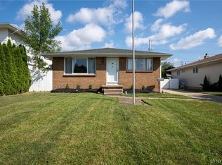 57 Dennis Ln, Cheektowaga, NY 14227