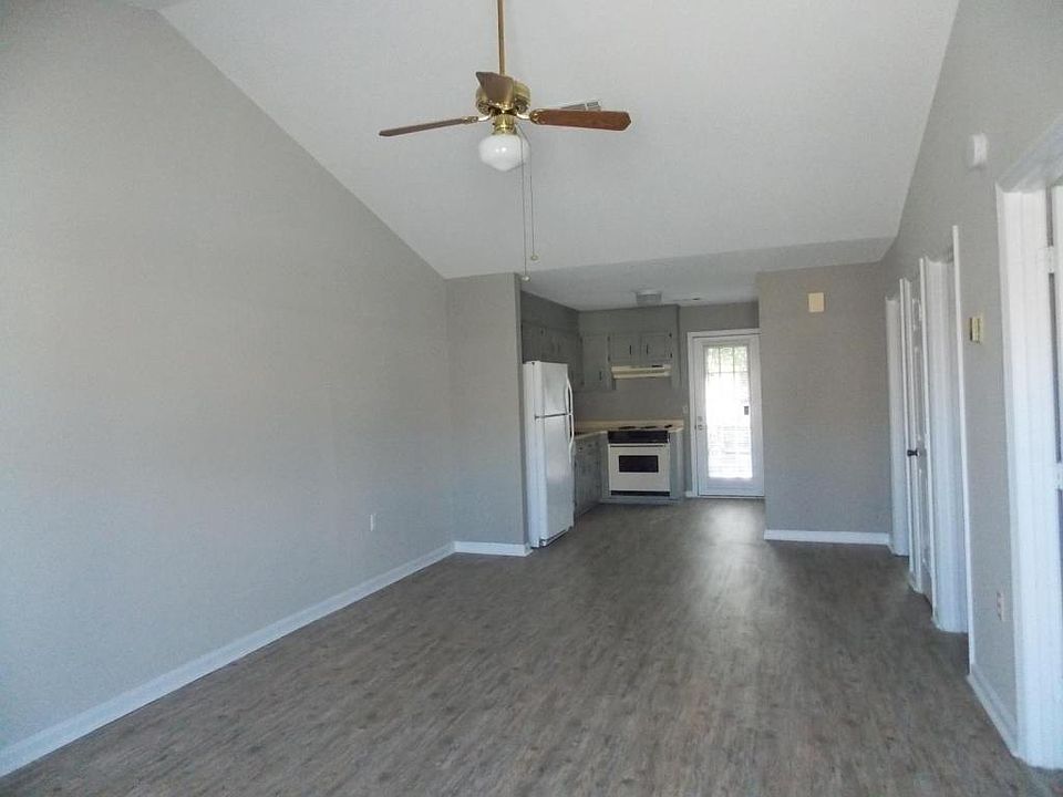1st image of 140 Lanier Dr #196