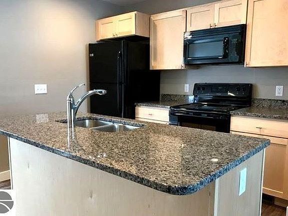 3rd image of 4052 Haverhill Ct