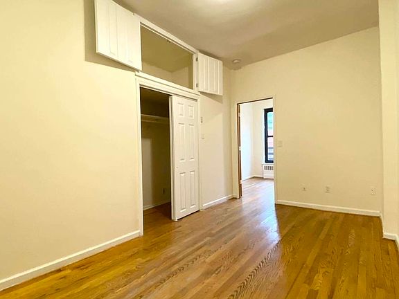 3rd image of 106 W 96th St APT 4C