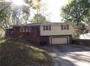 5314 Basil Dr, Saint Joseph, MO 64506