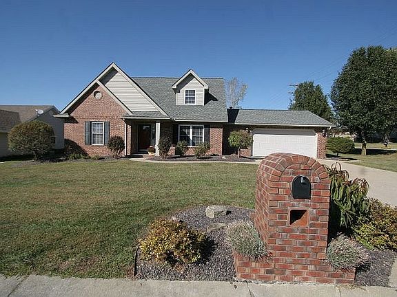 2nd image of 102 W Savannah Dr