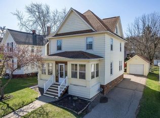 838 E Main St, Reedsburg, WI 53959