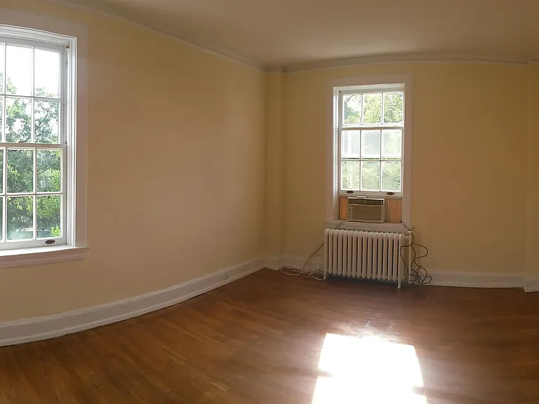 The Massee Apartments — Photo 14