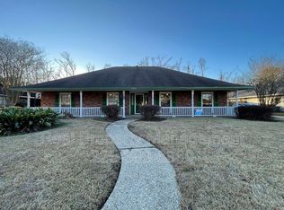6428 Chippendale Dr, Baton Rouge, LA 70817