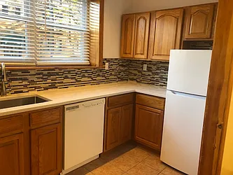 Rented by Alexiou Realty