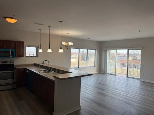 3540 Library Dr, Cudahy, WI 53110