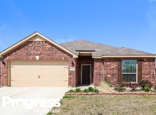 4007 Lakeview Dr, Sanger, TX 76266