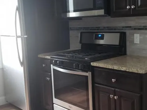 230 Winter St, Fall River, MA 02720