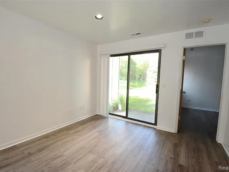 42803 Lilley Pointe Dr #139 — Photo 7