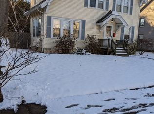 46 Rockland St, Springfield, MA 01118