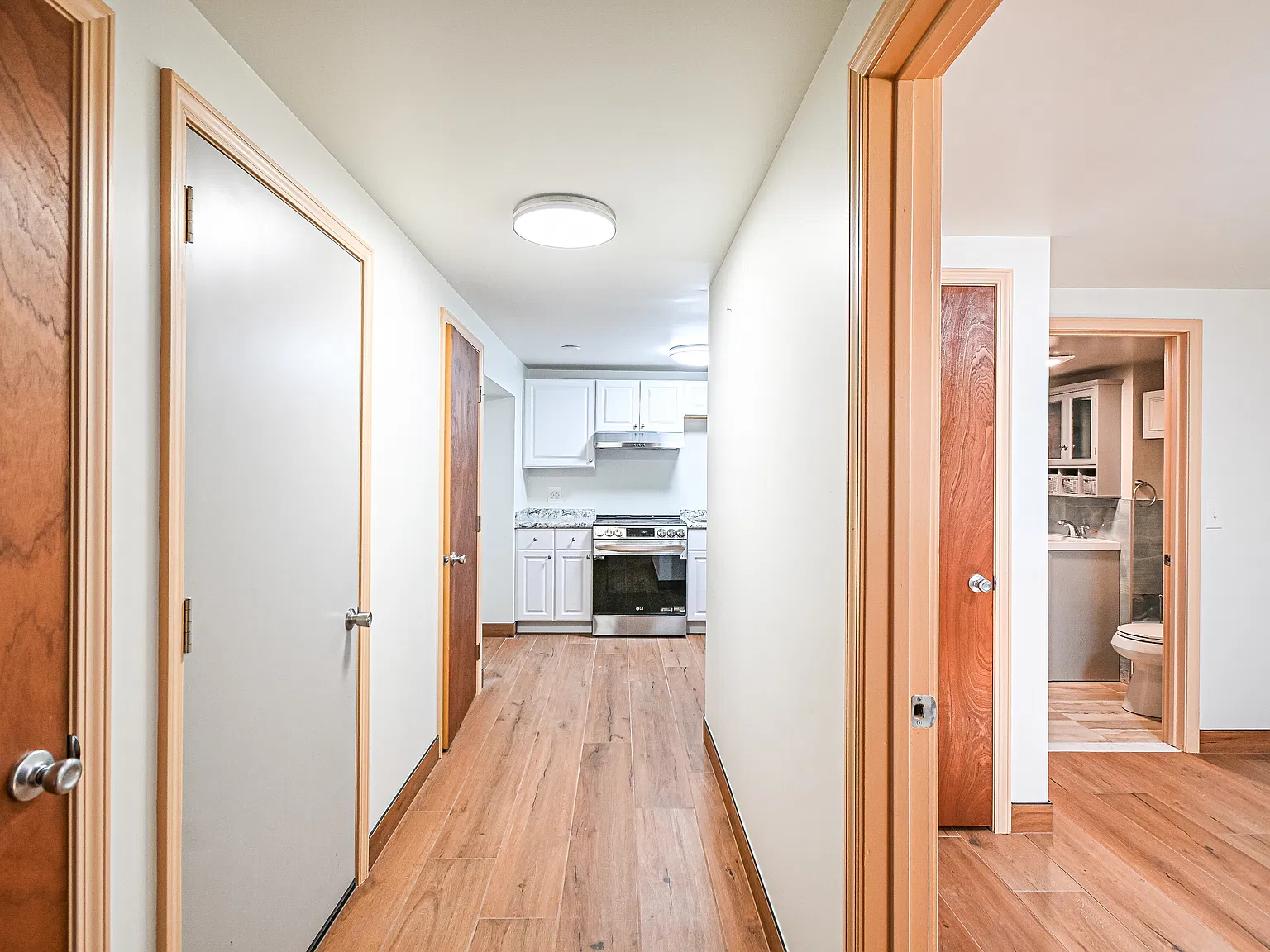 1589 Summit Road - 5 — Photo 3