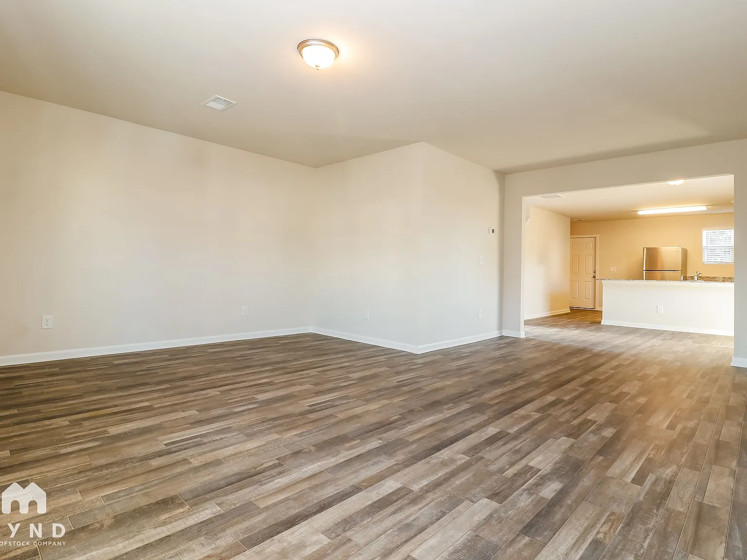 3 bed, 3.0 bath, 1512 sqft, $2,265 — Photo 4
