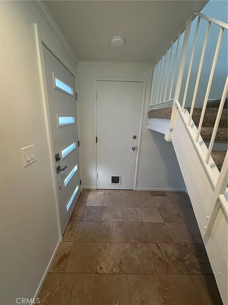3 bed, 2.5 bath, 1501 sqft, $3,900 — Photo 4