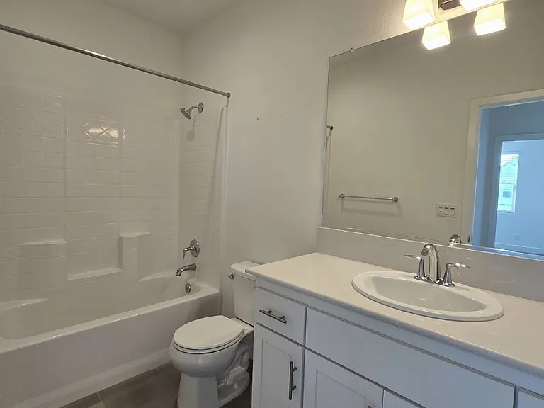 4324 Vineyard Dr — Photo 44