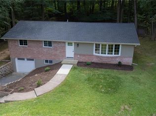 2306 W Rock Rd, Allentown, PA 18103