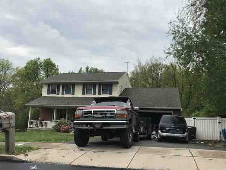 2nd image of 32 Hearthstone Dr