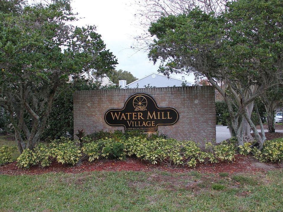 1st image of 8548 J R Manor Dr