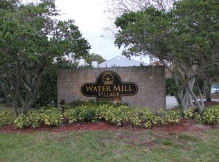 8548 J R Manor Dr, Tampa, FL 33634