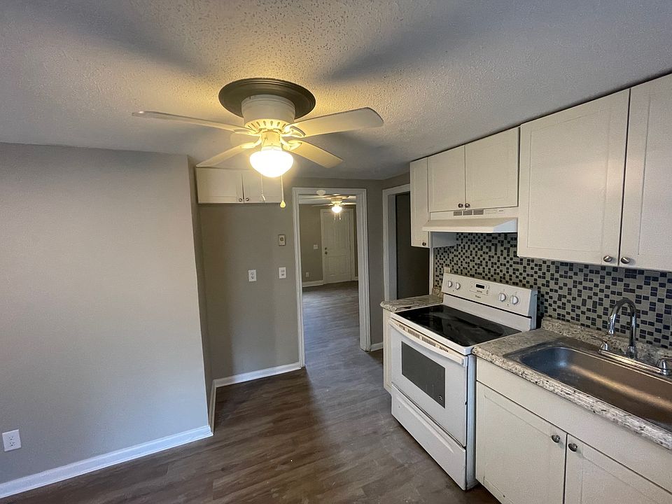 1st image of 2205 Russelldale Ave #B