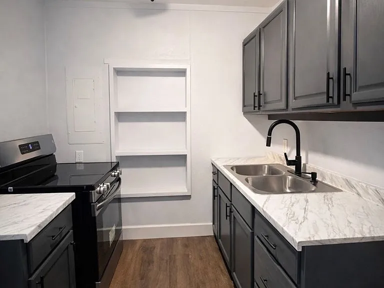 800 E Gordon St #1 — Photo 7