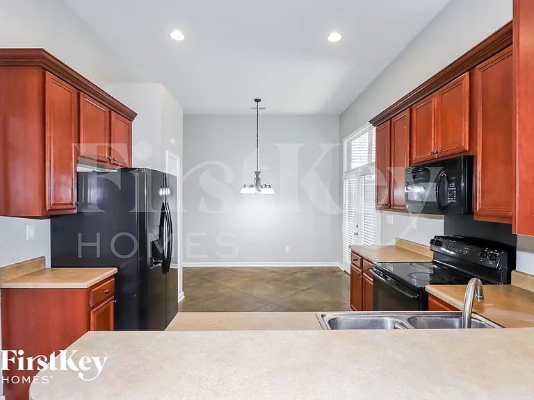6732 Stone Garden Dr — Photo 6