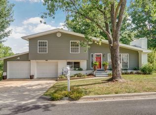 917 Wilshire Dr, Branson, MO 65616