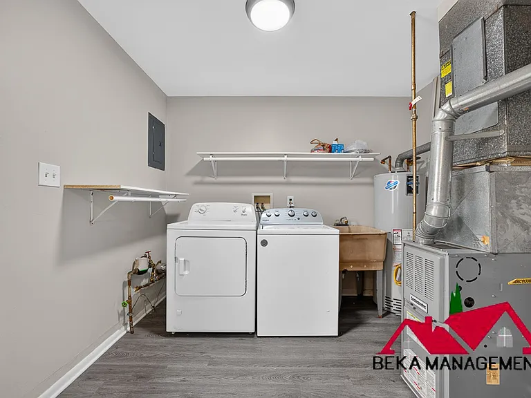 4323 Grace Ave — Photo 19
