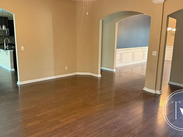 639 Red Oak Ln — Photo 9