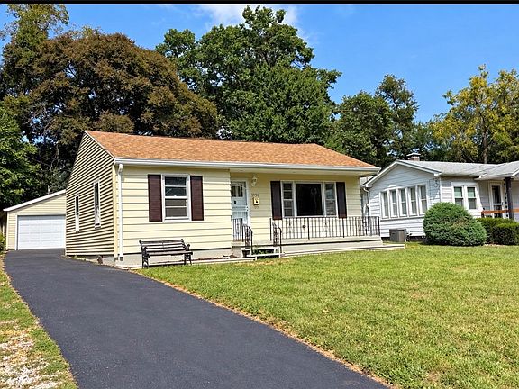 2nd image of 3950 Bayview Dr