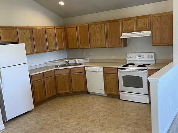 3rd image of 3619 Ponderosa Ct Unit 11