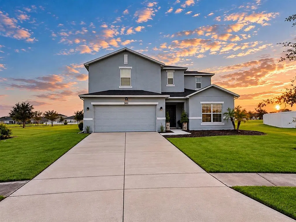 5 bed, 3.5 bath, 2651 sqft, $2,500 — Photo 2