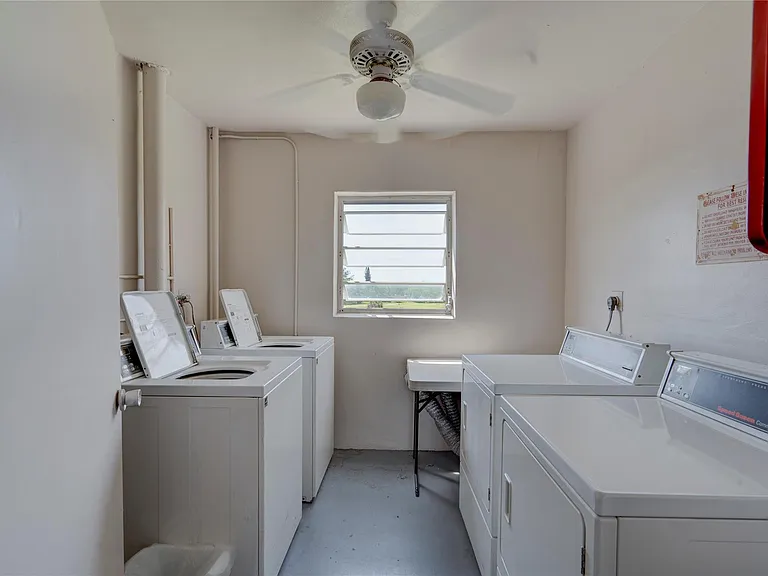 3050 N Palm Aire Dr #505 — Photo 38