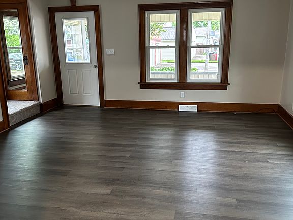 3rd image of 338 Minnich Ave NW