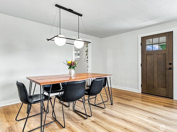 5th image of 2159 Solara Ln