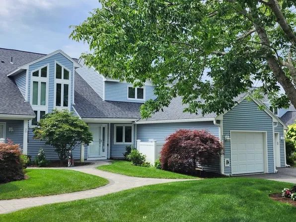 32 Fairway Dr #32, Plymouth, MA 02360