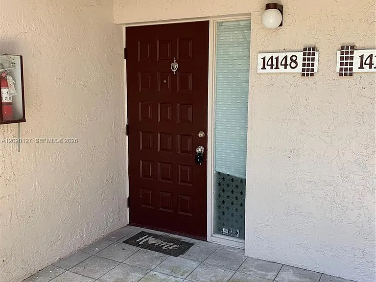 14148 SW 93rd Ln #14148 — Photo 2