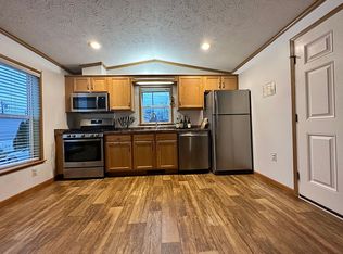 47 Coke Ave, Avenel, NJ 07001