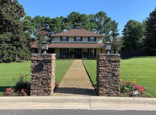 1648 Village Ln, Killen, AL 35645