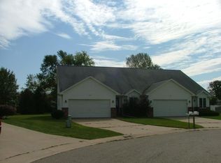 7920 Rivercrest Ct, Freeland, MI 48623