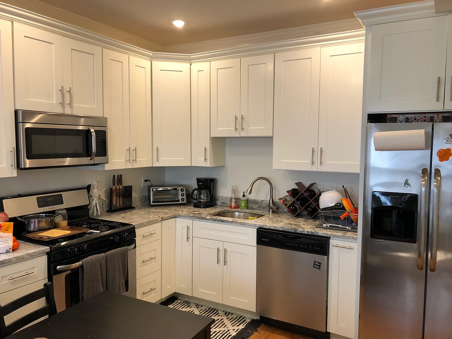 3 bed, 1.5 bath, $3,900 — Photo 1