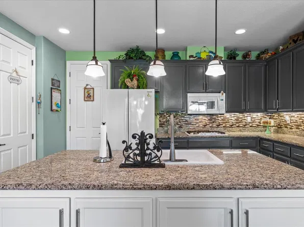 253 W Shasta Ave, Ripon, CA 95366