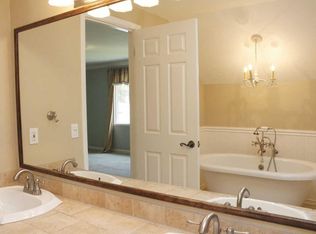 18394 Meadow Ridge Rd, Salinas, CA 93907