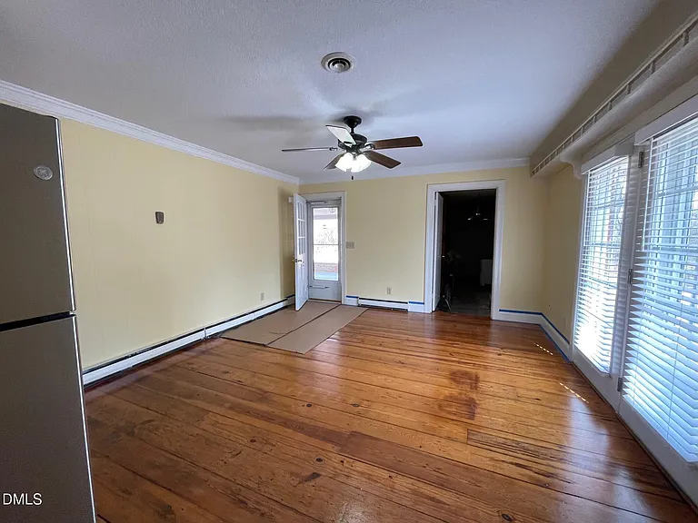 280 Montague Rd — Photo 27