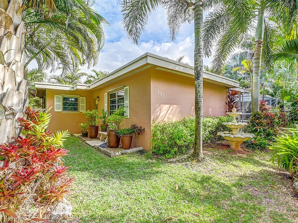 19751 SW 242nd St, Homestead, FL 33031 | Zillow