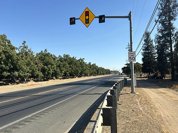 4th image of 32905 Road 124