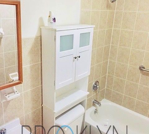 3rd image of 11609 Myrtle Ave #2